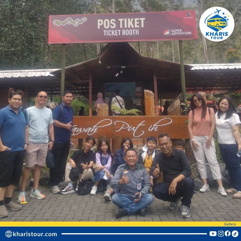 Pelanggan Kharis Tour 6